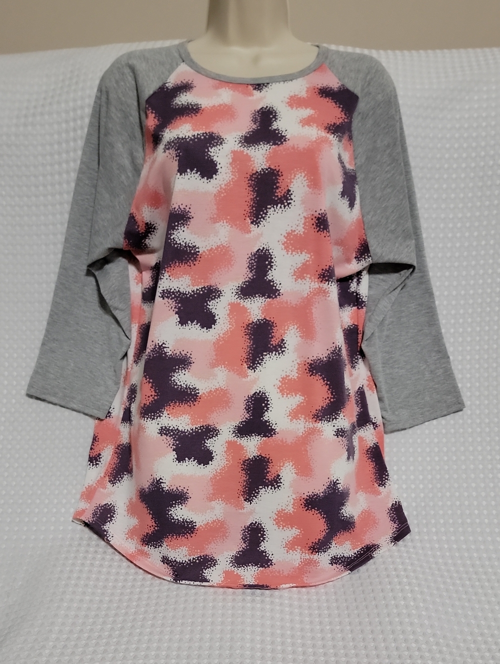LuLaRoe Randy Pink Abstract Camo Baseball Tee Size L